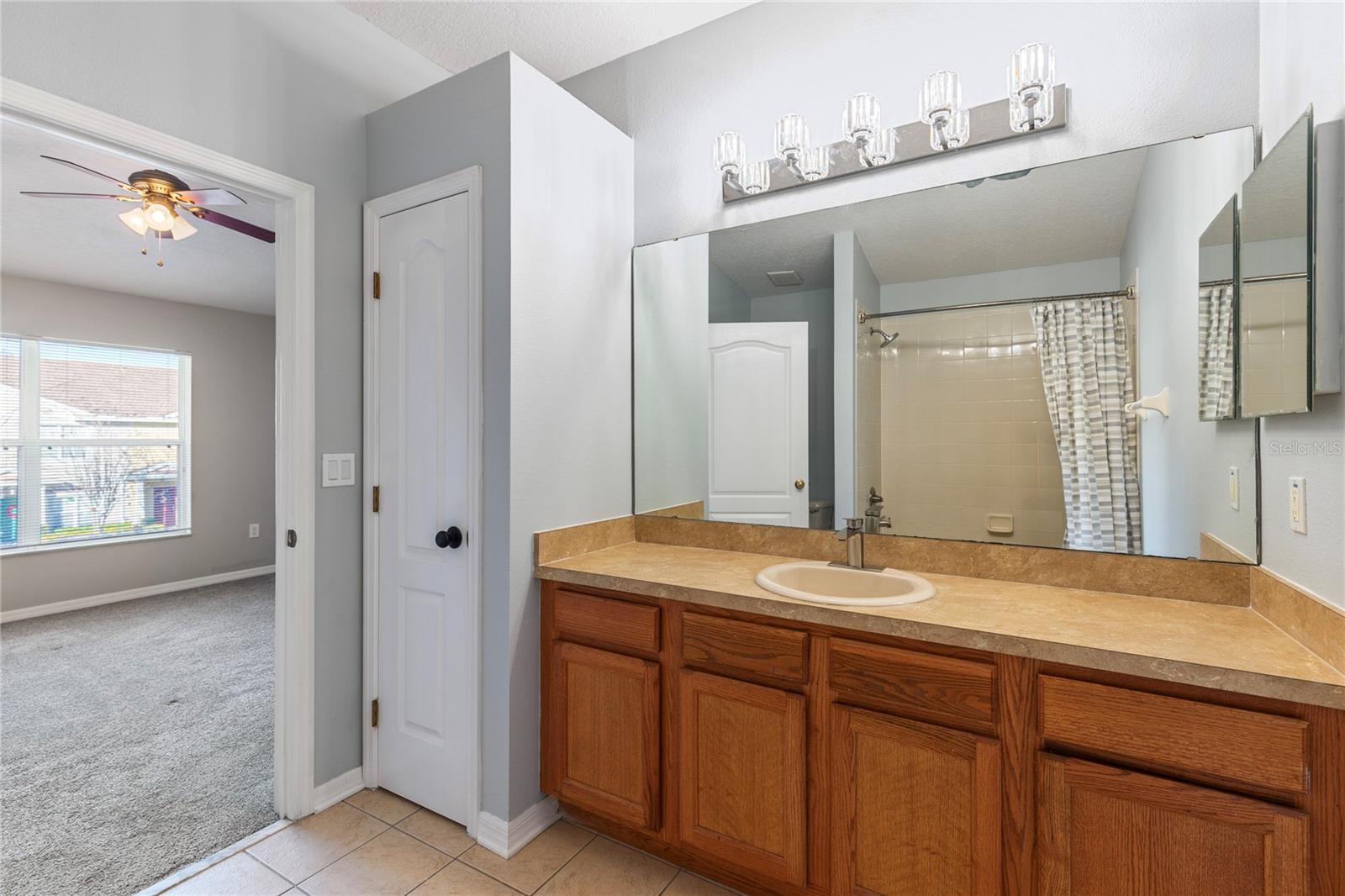 Image 34 of 40 For 1040 Sleepy Oak Drive