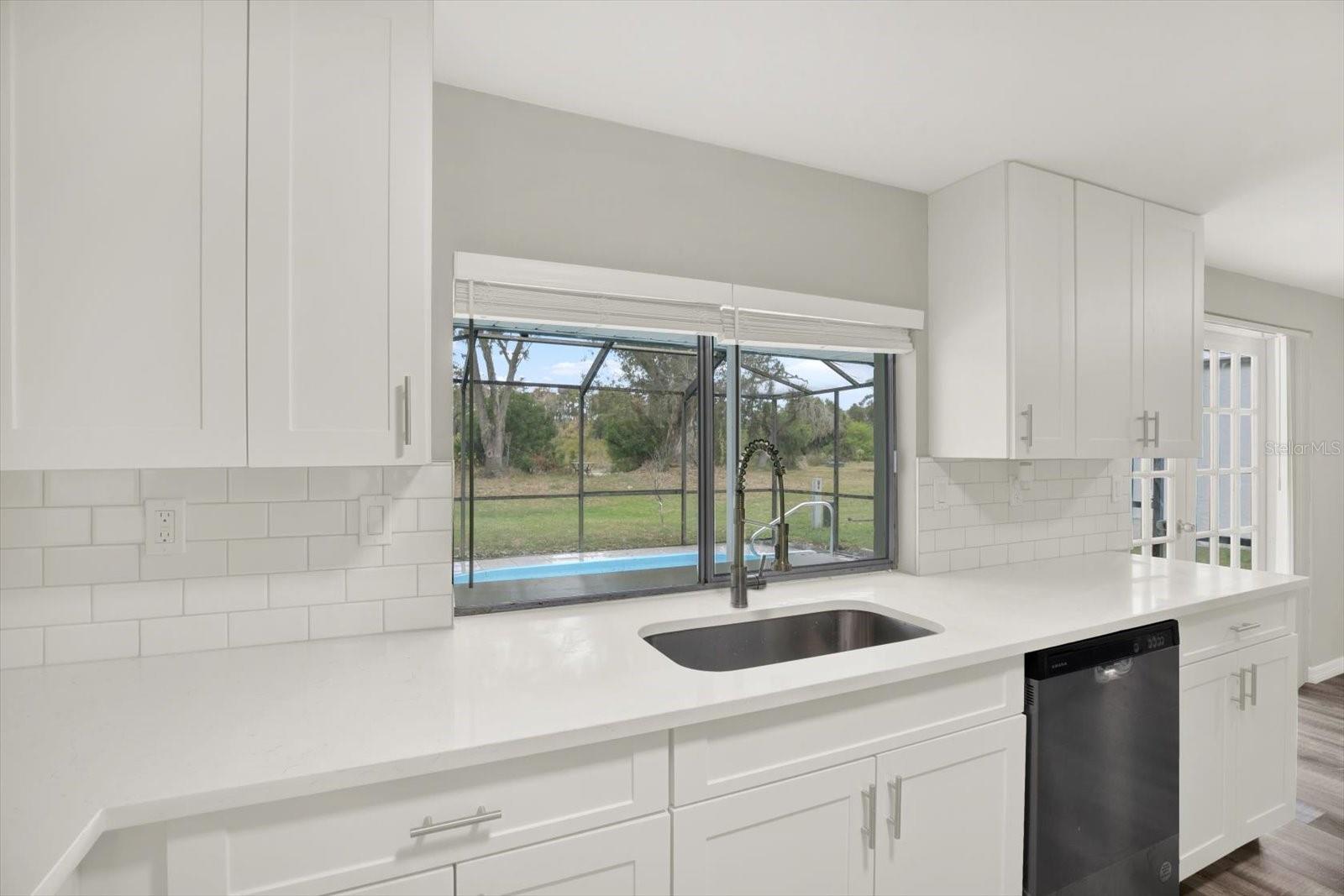 Image 15 of 33 For 3349 Overland Drive