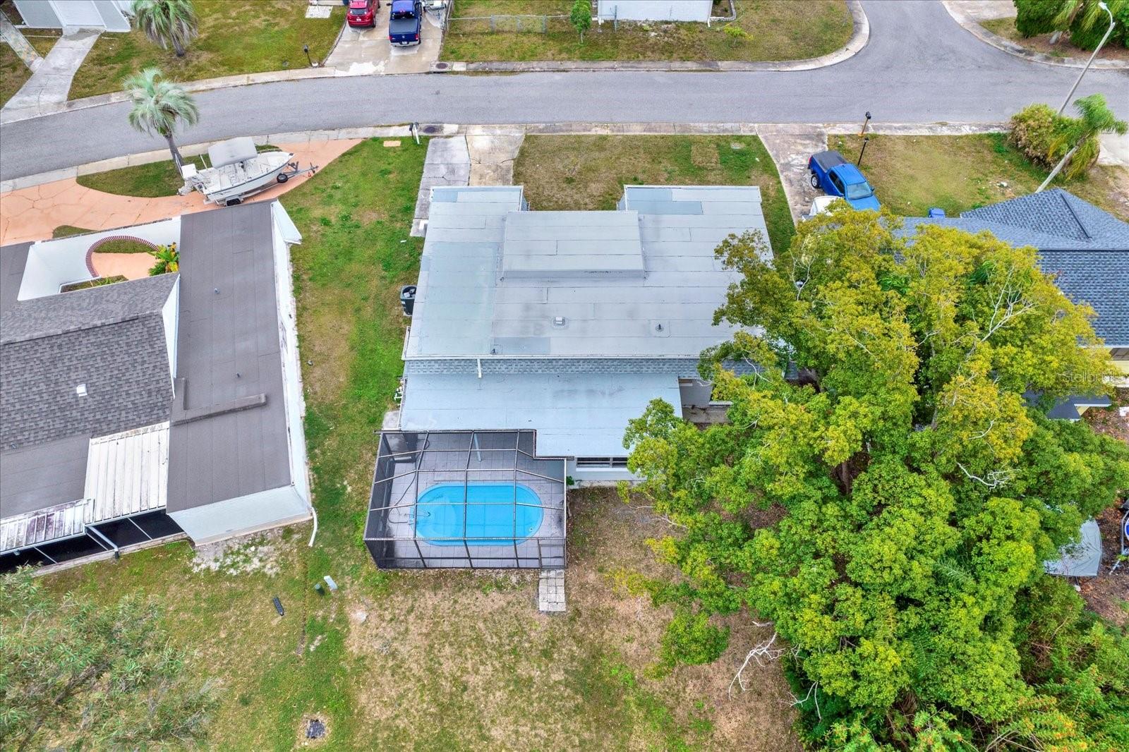 Image 29 of 33 For 3349 Overland Drive