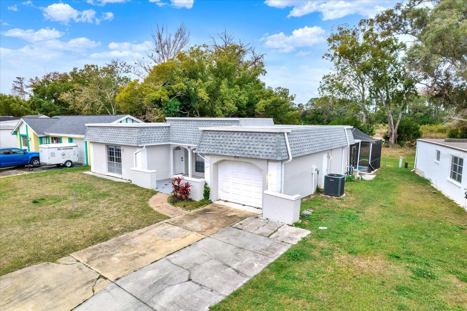 Image 9 of 33 For 3349 Overland Drive