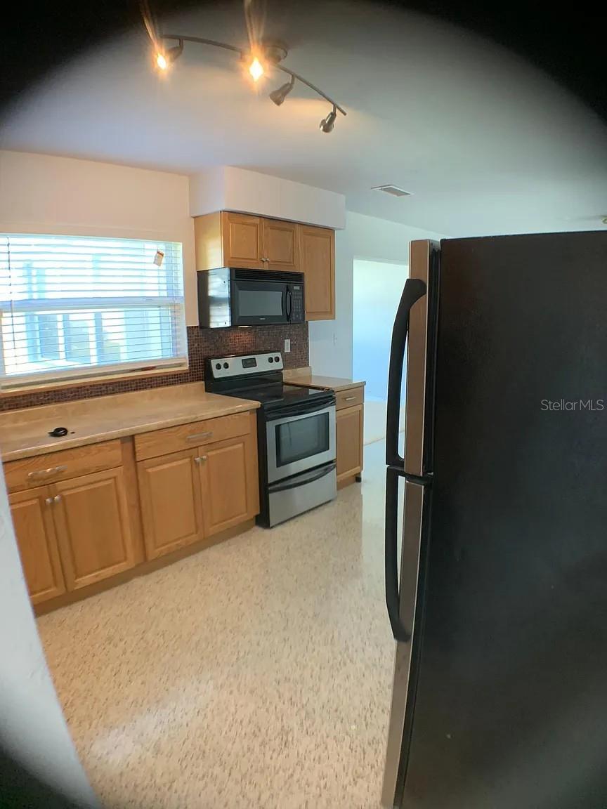 Image 5 of 8 For 5003 58th Way N