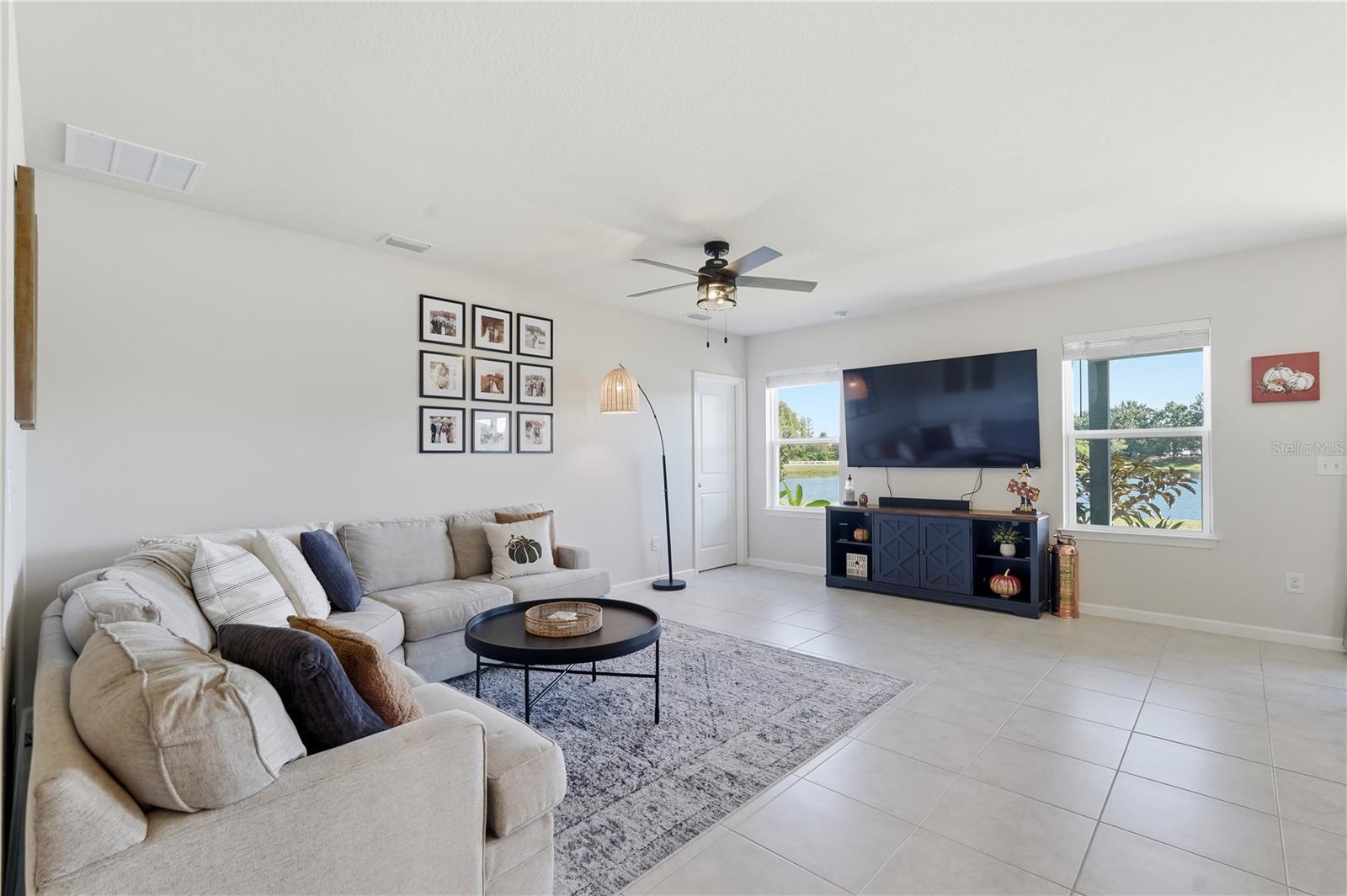 Image 11 of 35 For 8729 Prairie Creek Drive