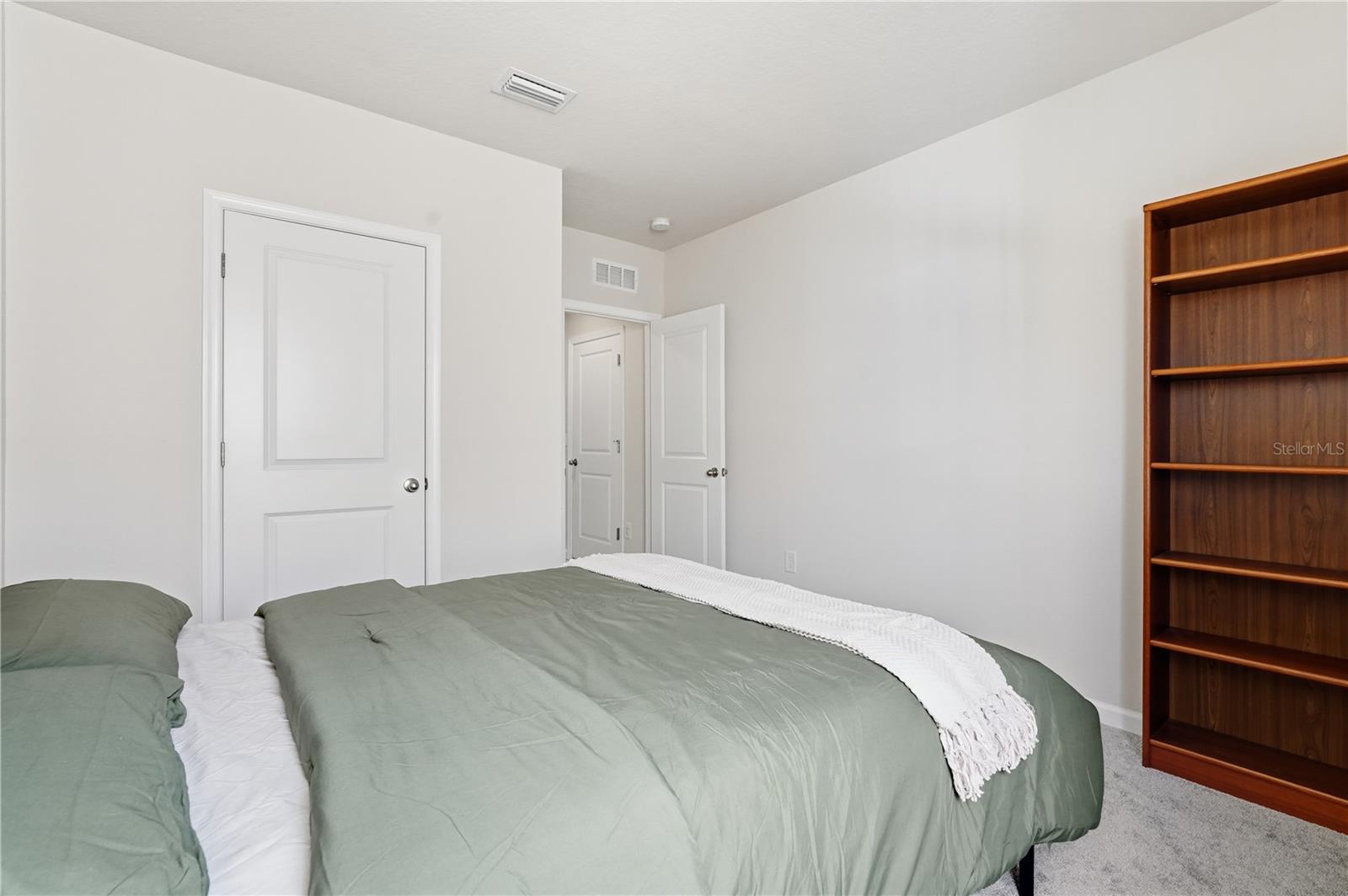 Image 21 of 35 For 8729 Prairie Creek Drive