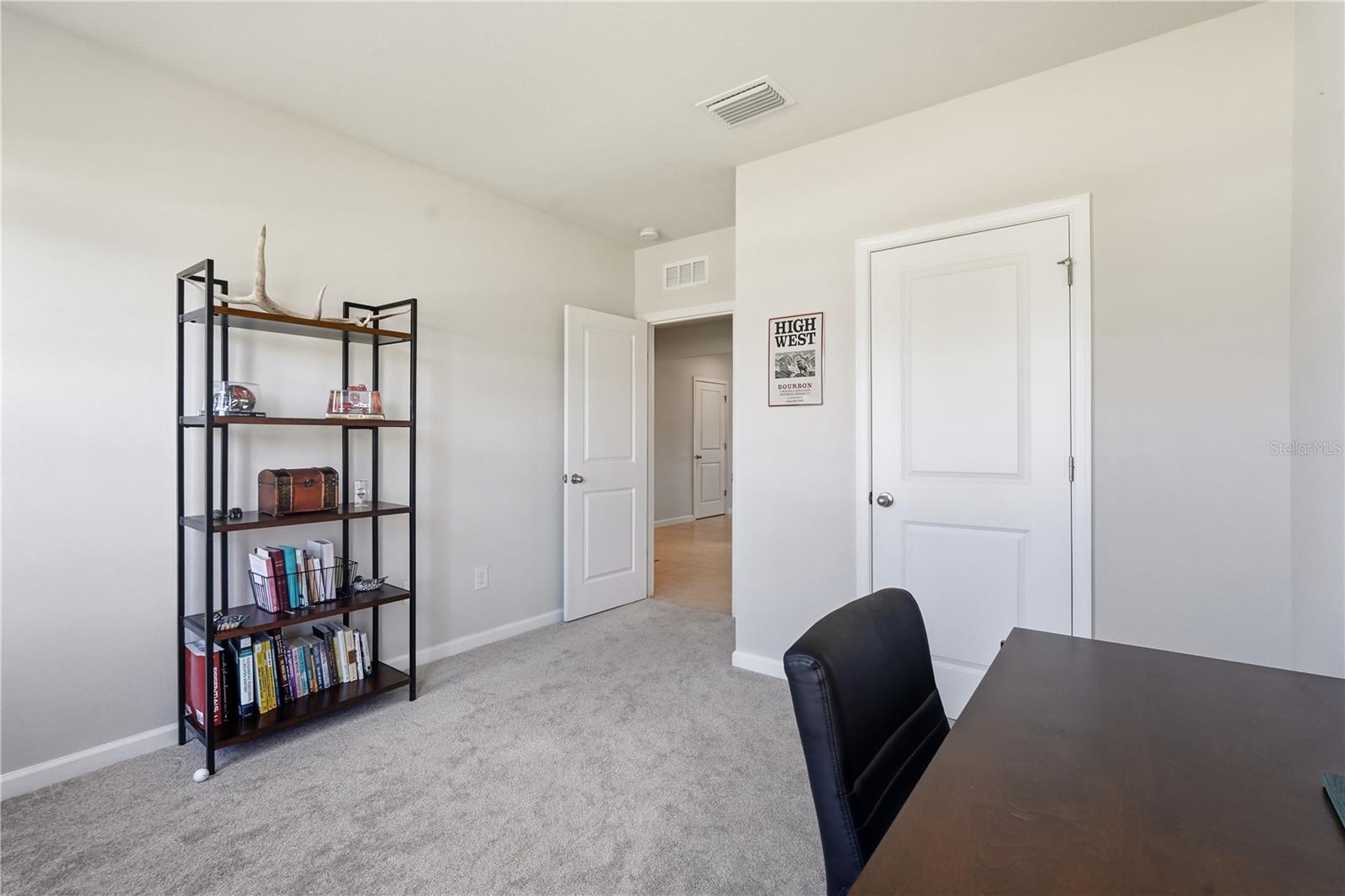 Image 26 of 35 For 8729 Prairie Creek Drive