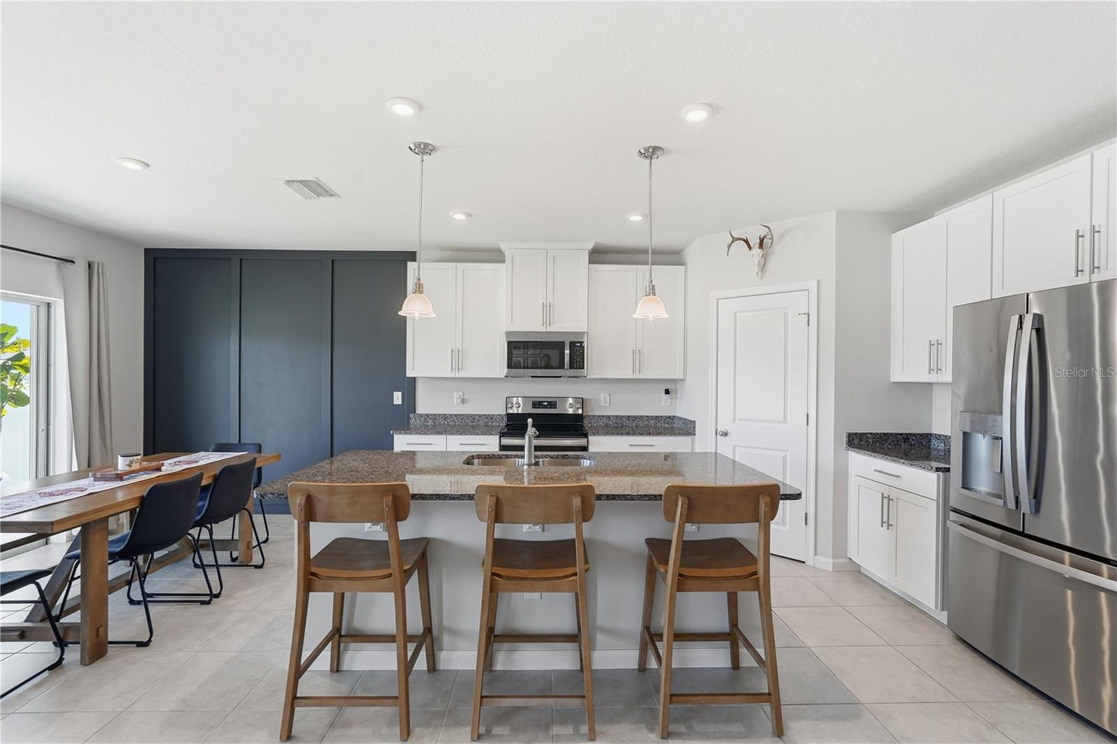 Image 4 of 35 For 8729 Prairie Creek Drive