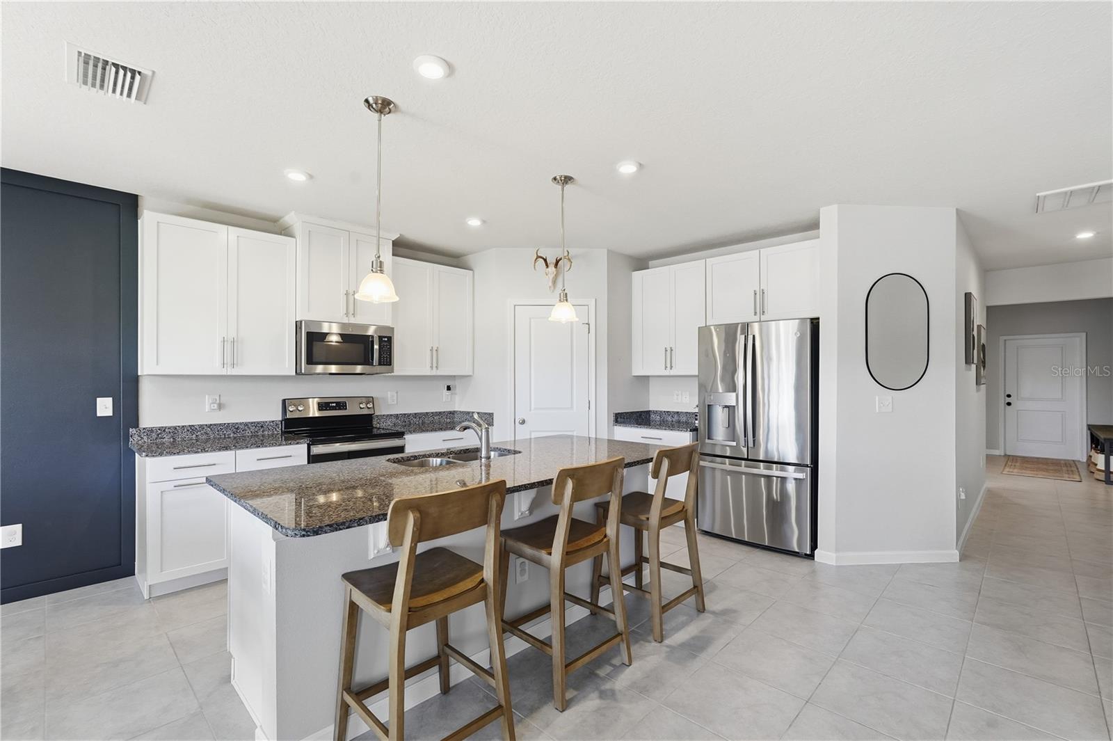 Image 5 of 35 For 8729 Prairie Creek Drive