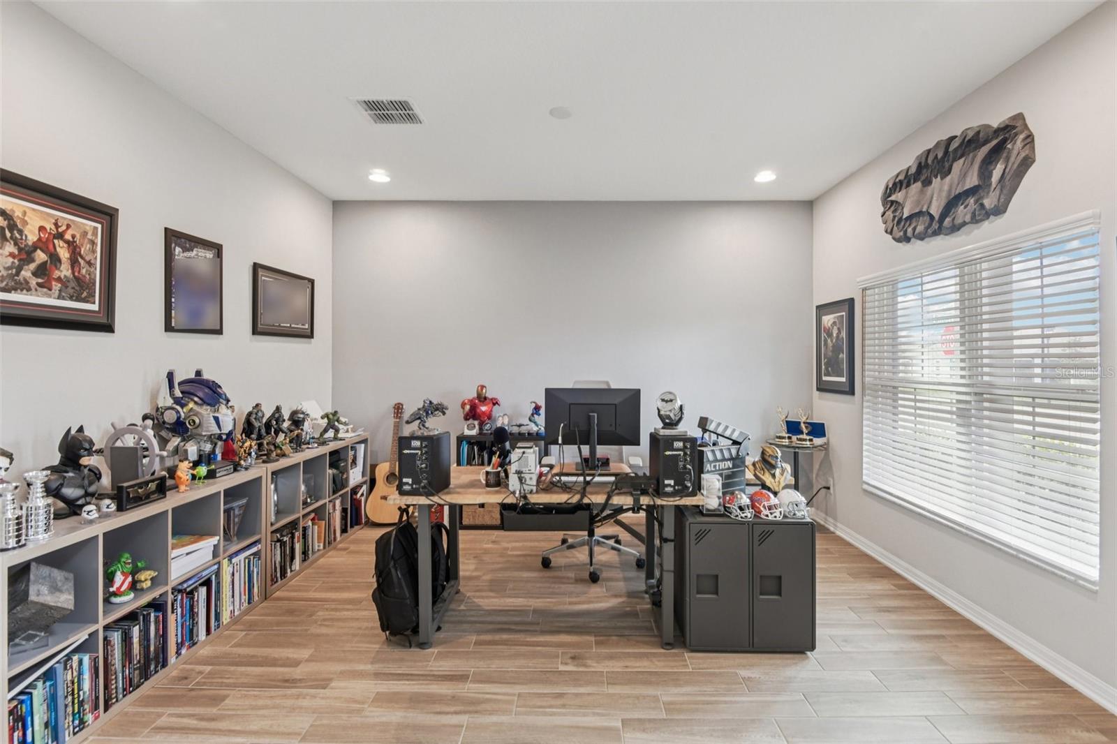 Image 11 of 40 For 6634 Dutton Drive