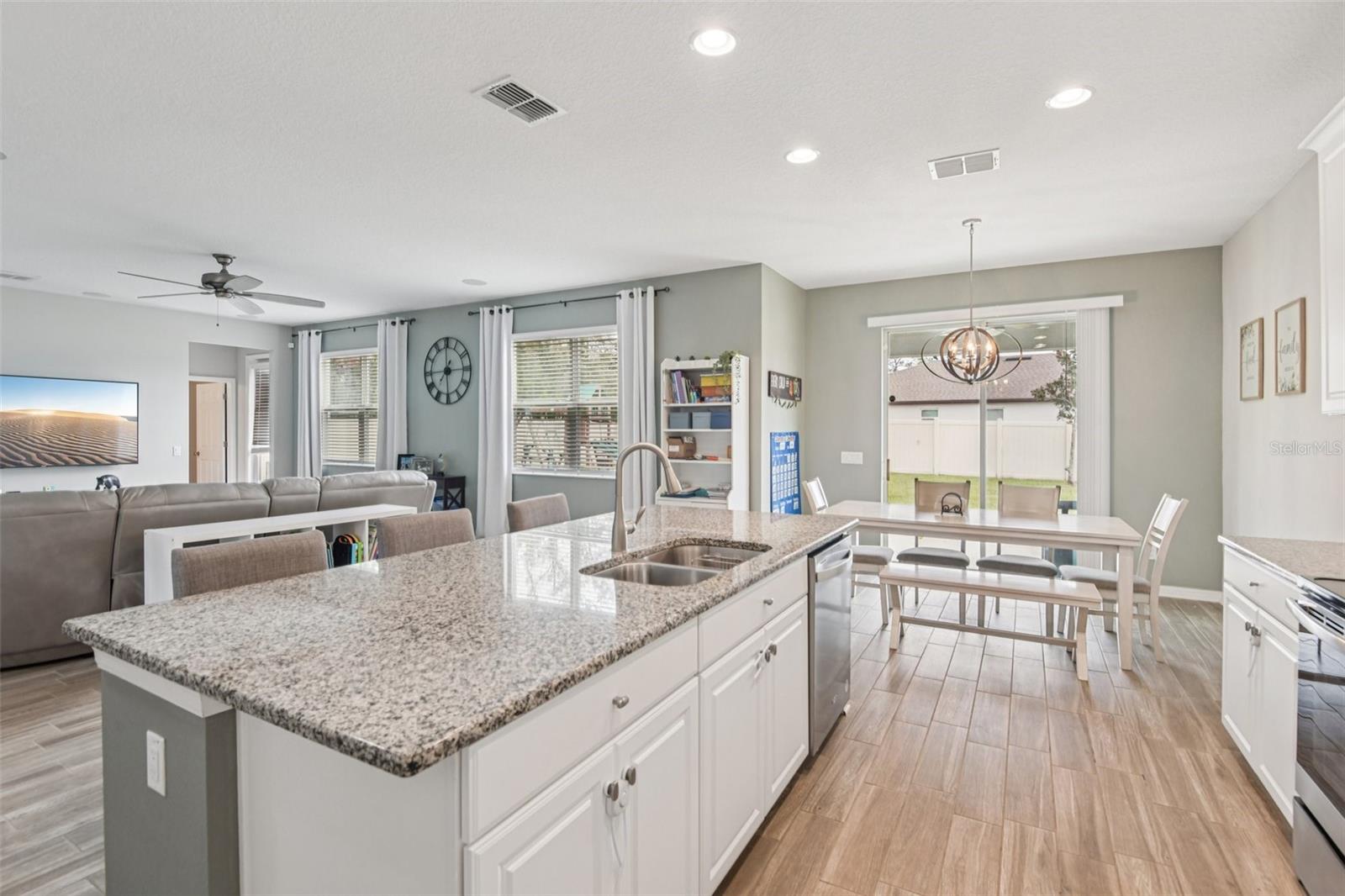 Image 5 of 40 For 6634 Dutton Drive