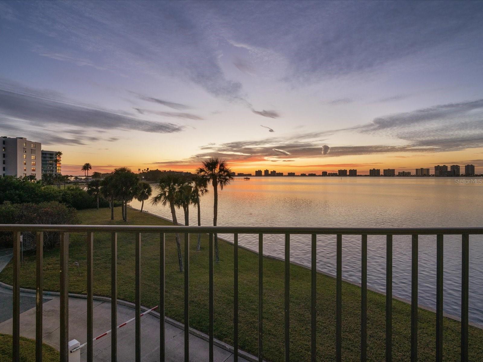 Image 21 of 39 For 50 Coe Road 126