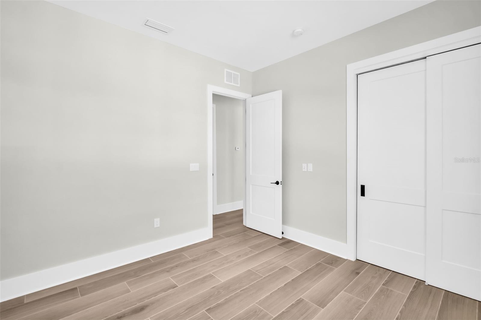 Image 20 of 61 For 187 145th Avenue E 4