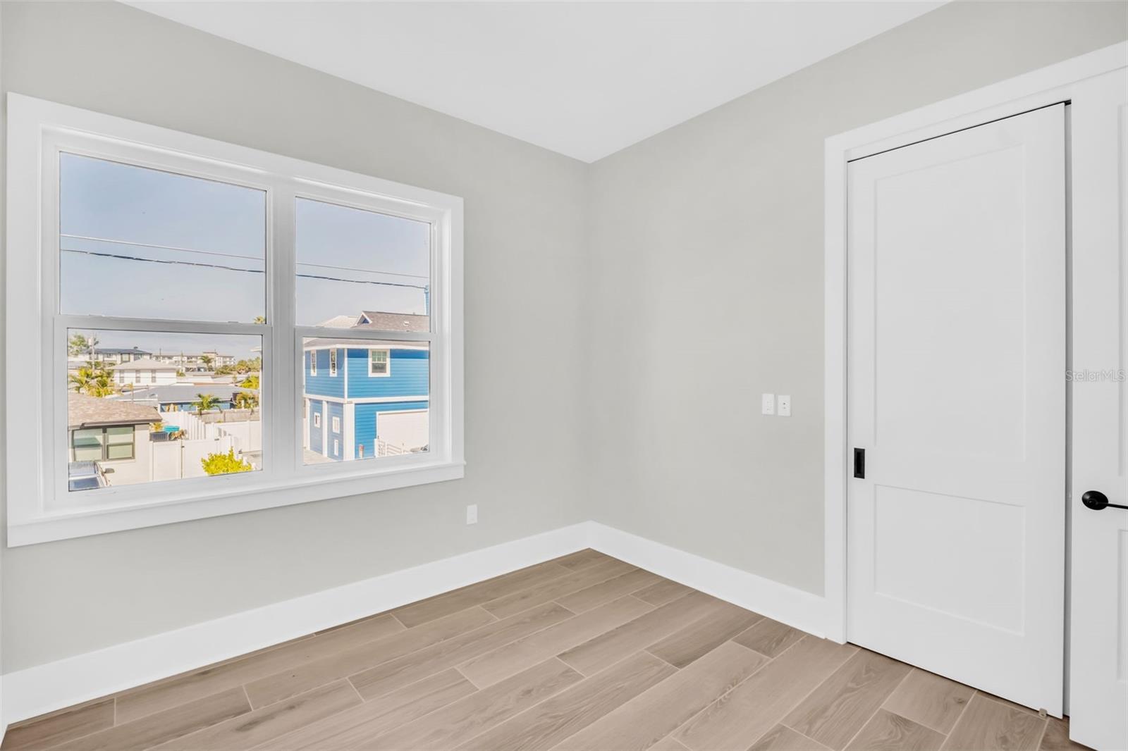 Image 22 of 61 For 187 145th Avenue E 4