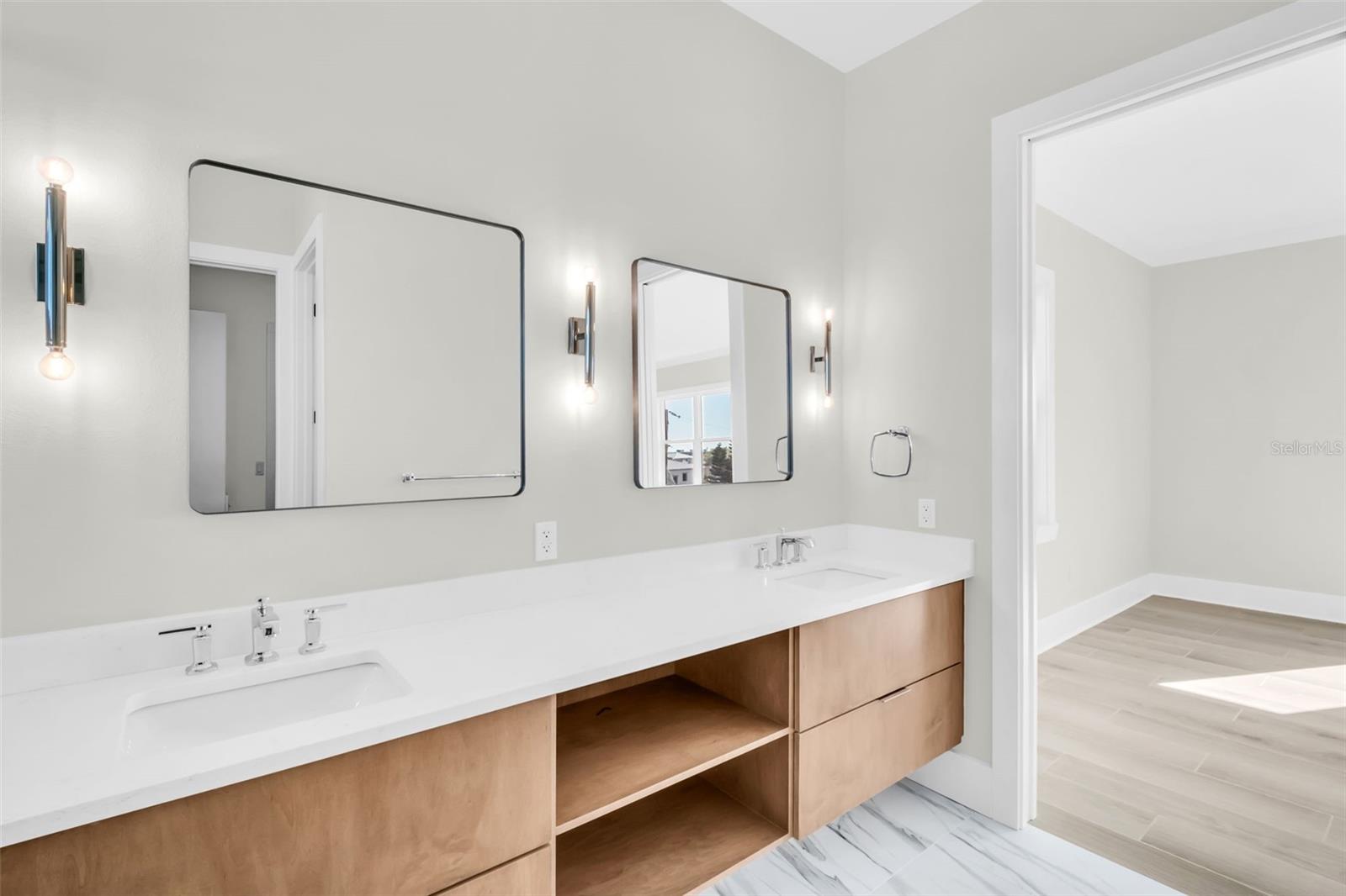 Image 38 of 61 For 187 145th Avenue E 4