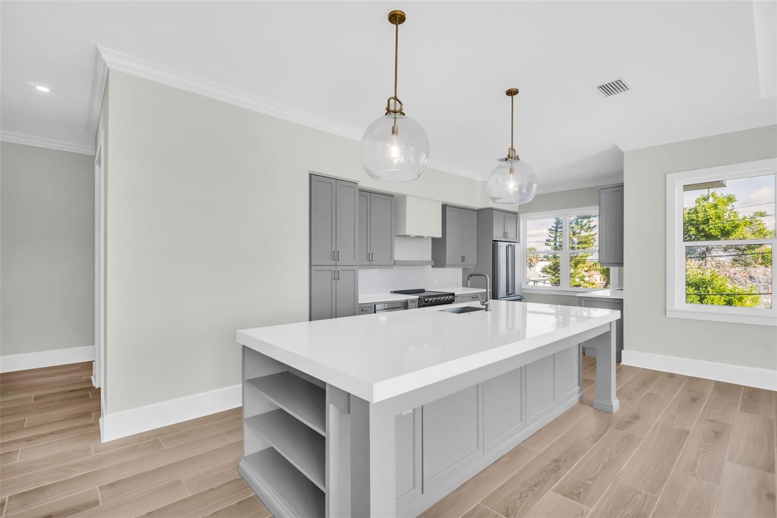 Image 5 of 61 For 187 145th Avenue E 4