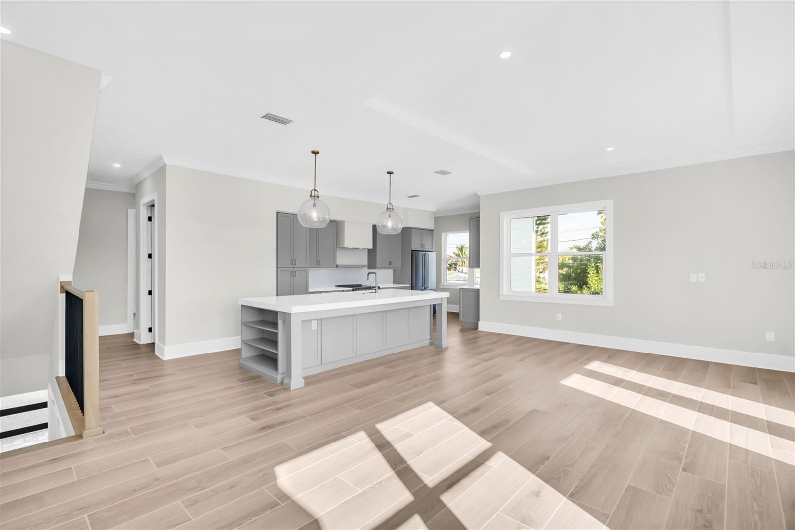 Image 6 of 61 For 187 145th Avenue E 4