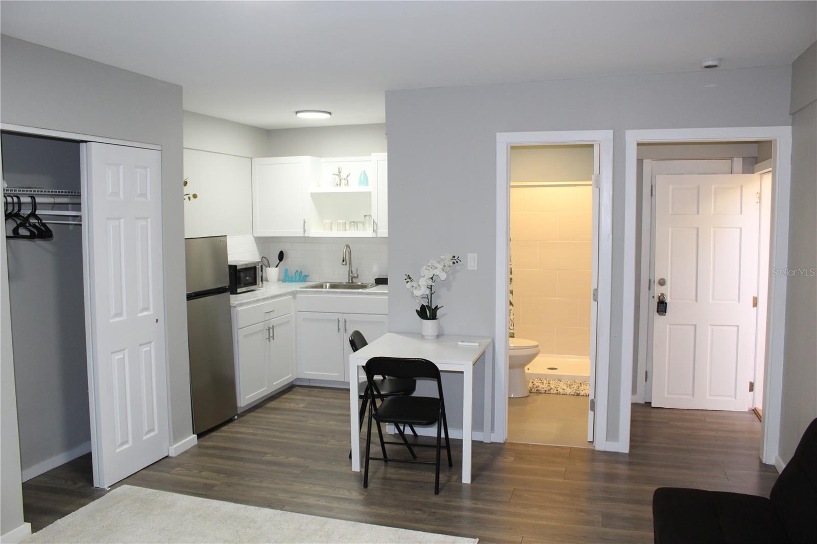 Image 4 of 14 For 6027 1st Avenue N A