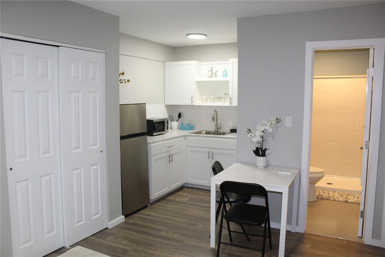 Image 9 of 14 For 6027 1st Avenue N A