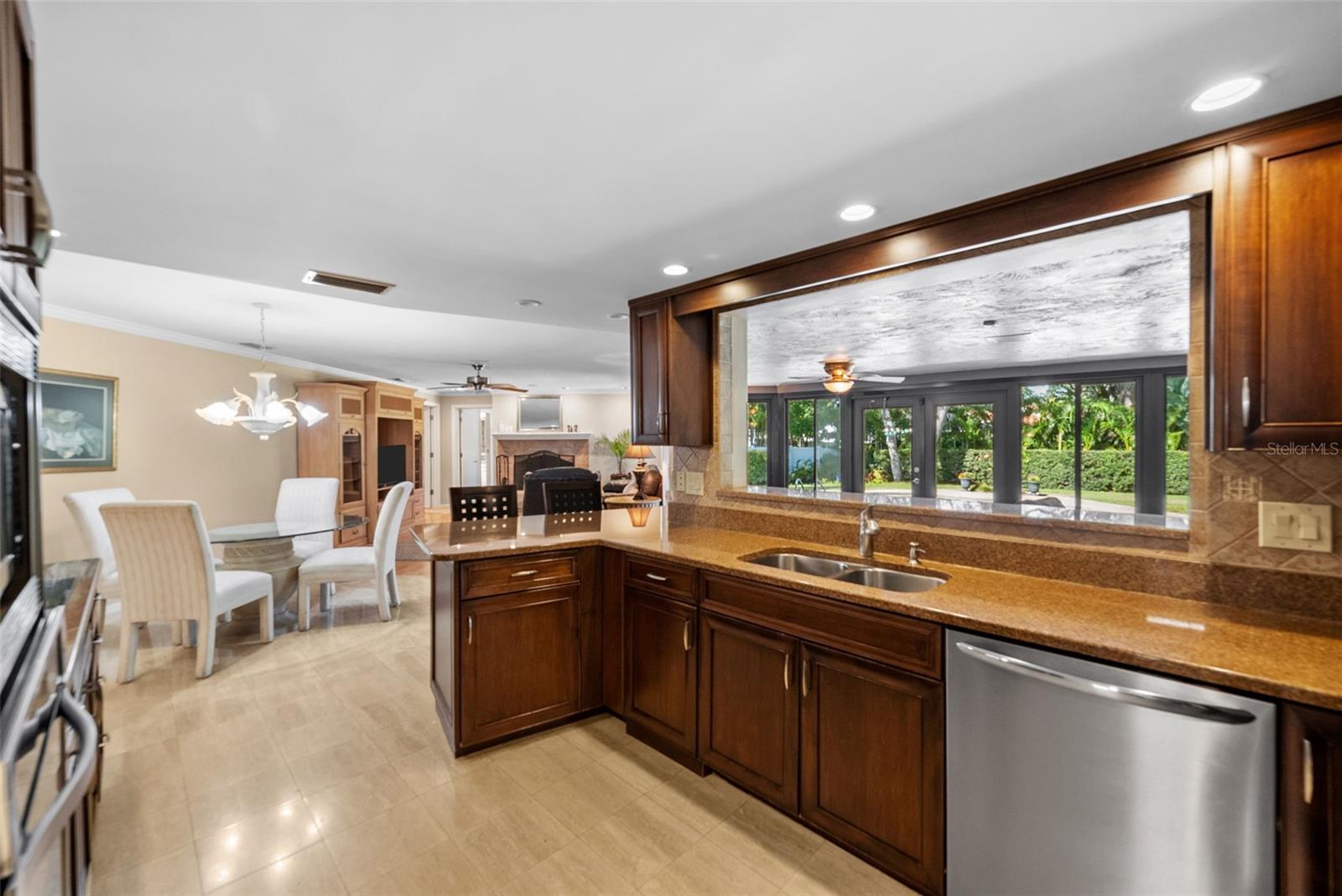 Image 18 of 57 For 2943 Whisper Lane N