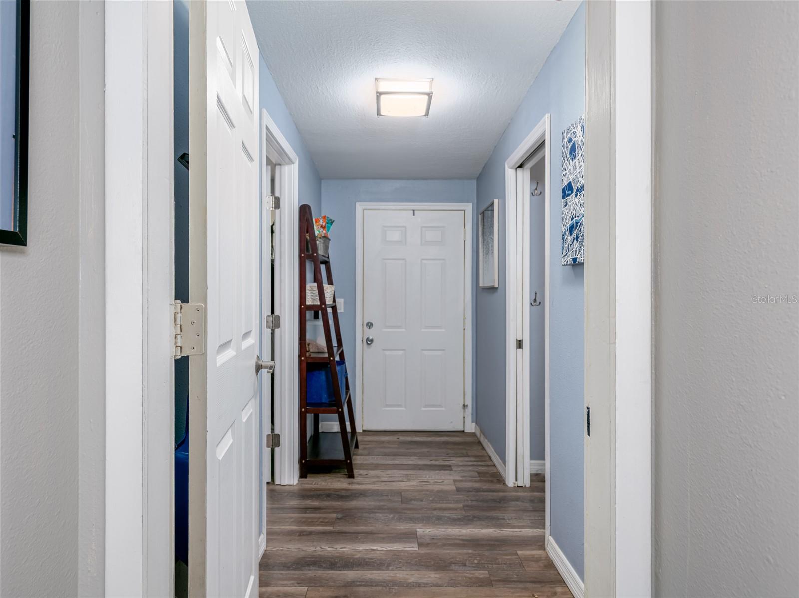 Image 15 of 48 For 4721 Iowa Avenue