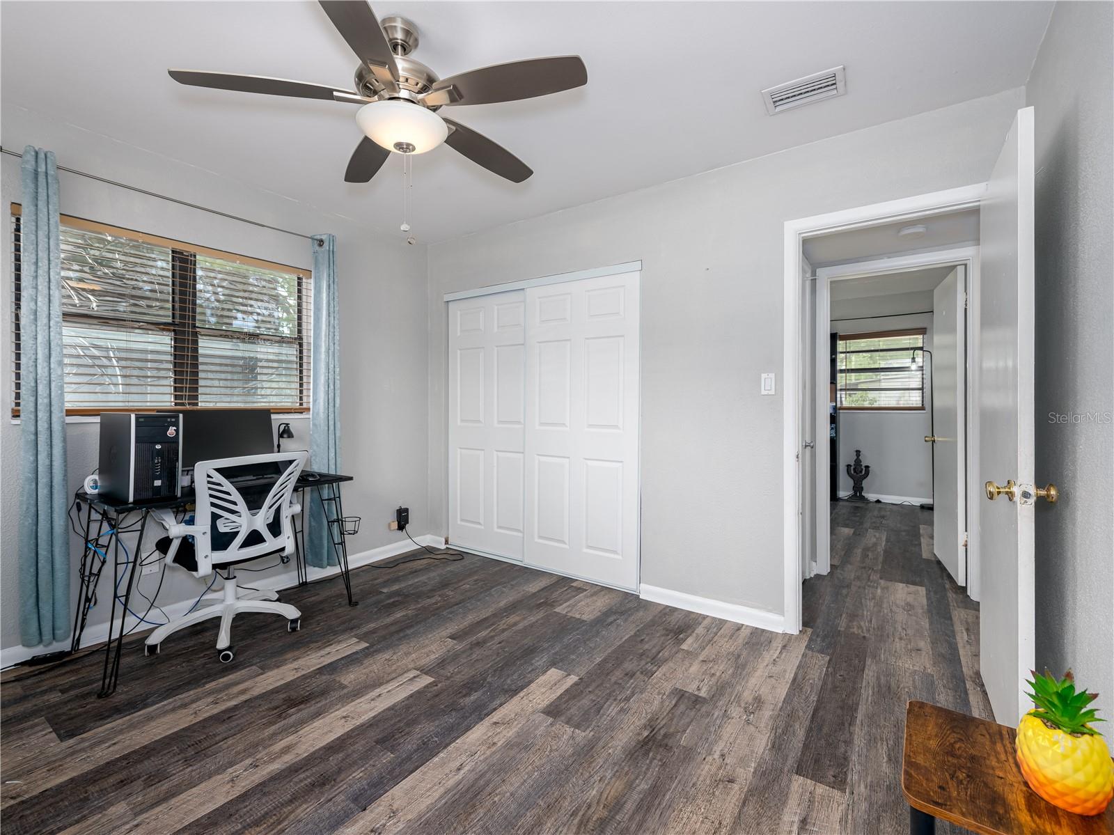 Image 17 of 48 For 4721 Iowa Avenue