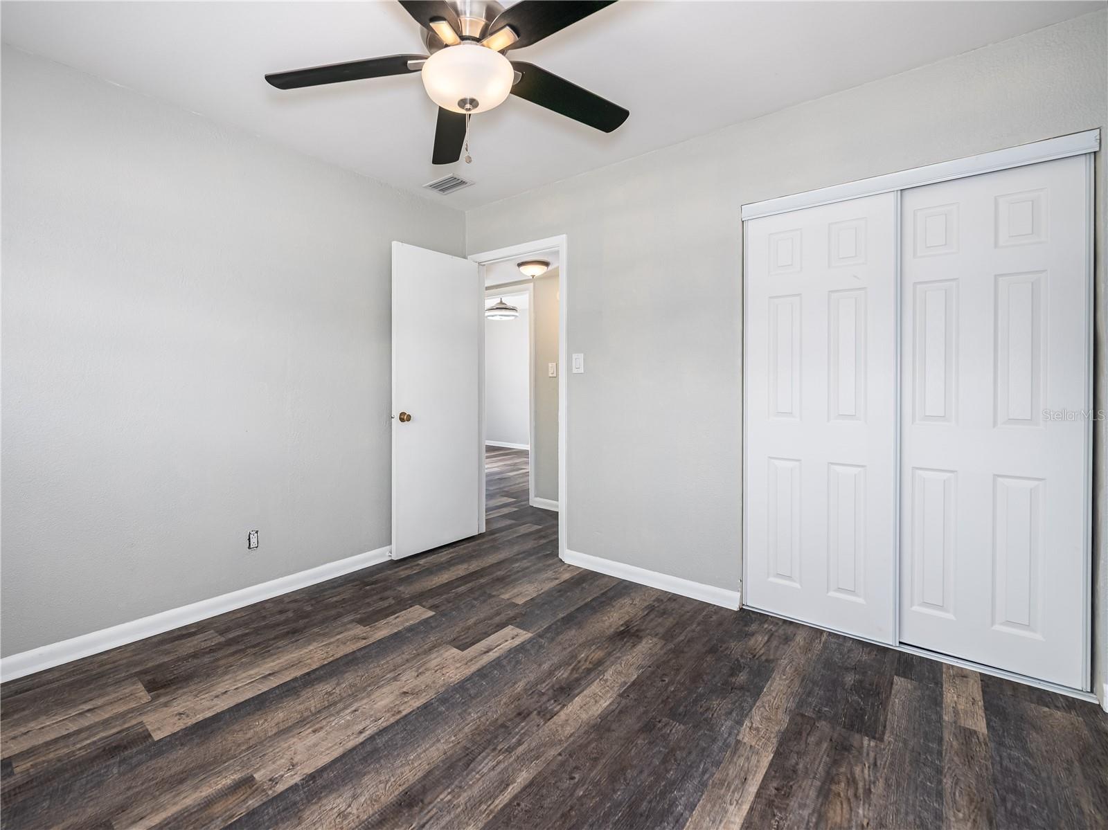 Image 18 of 48 For 4721 Iowa Avenue