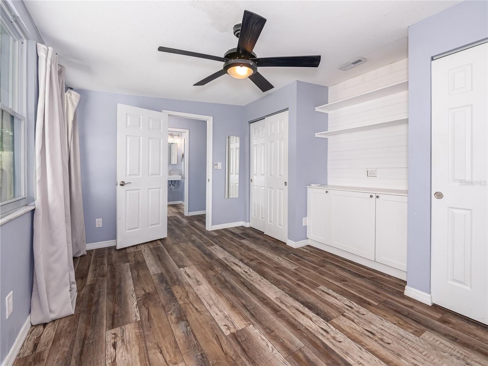 Image 24 of 48 For 4721 Iowa Avenue