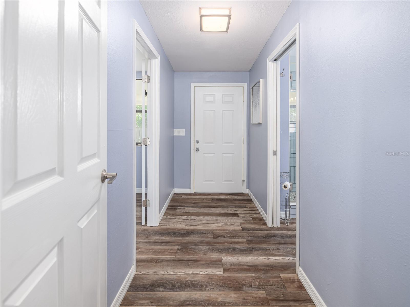 Image 25 of 48 For 4721 Iowa Avenue