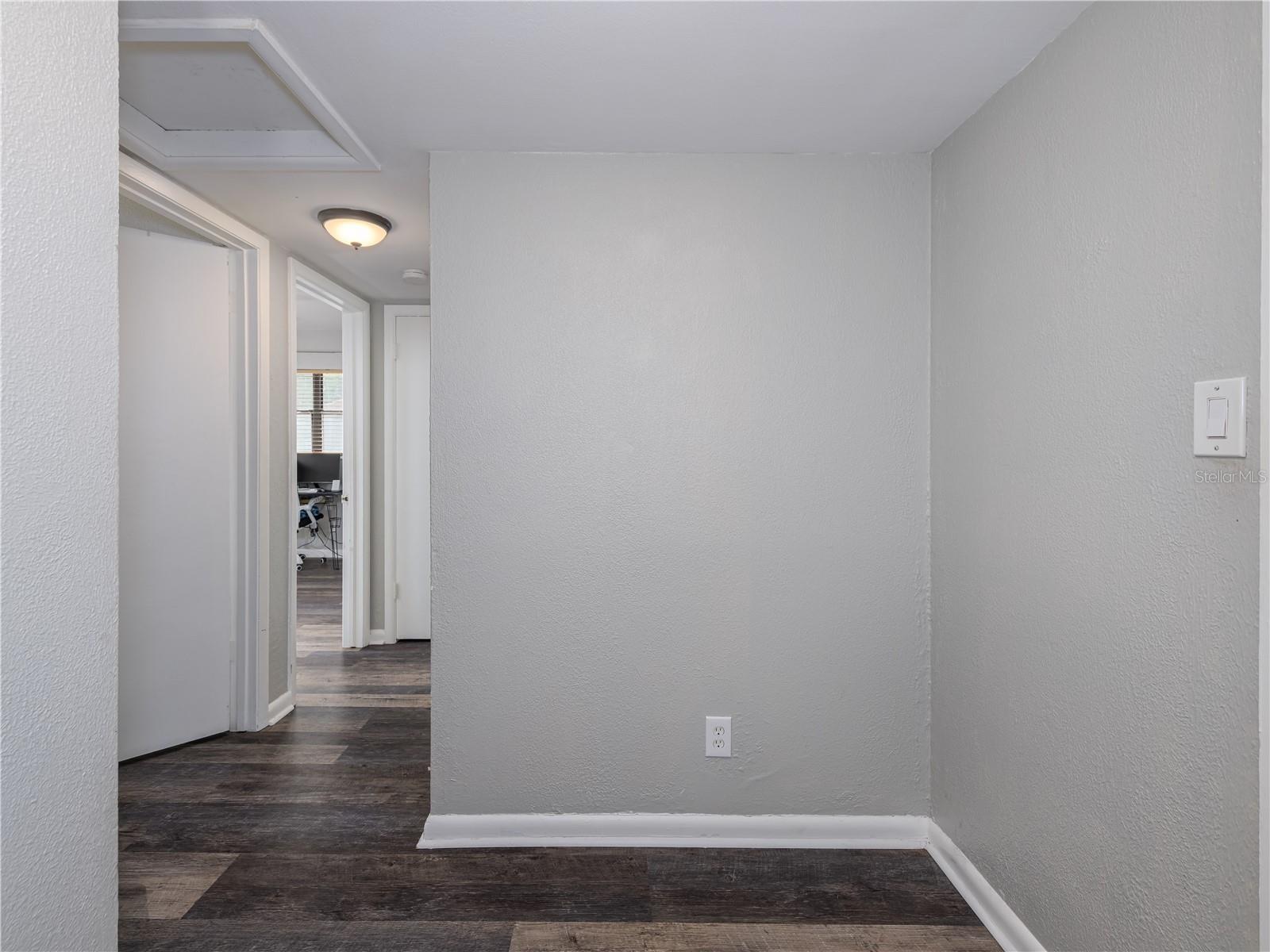 Image 27 of 48 For 4721 Iowa Avenue