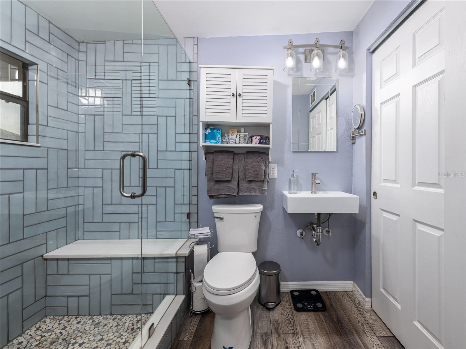 Image 29 of 48 For 4721 Iowa Avenue