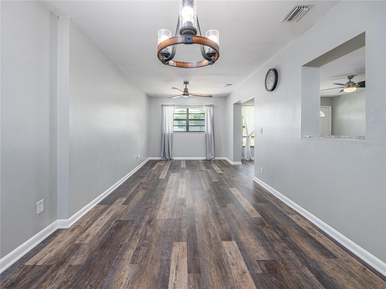 Image 4 of 48 For 4721 Iowa Avenue