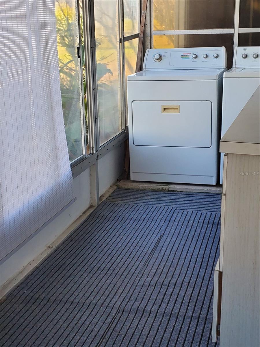 Image 11 of 22 For 202 Bedford Trail 113