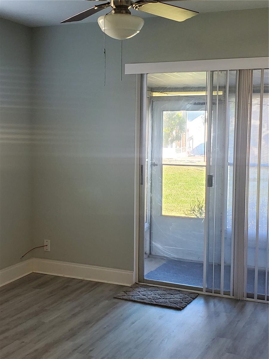 Image 2 of 22 For 202 Bedford Trail 113