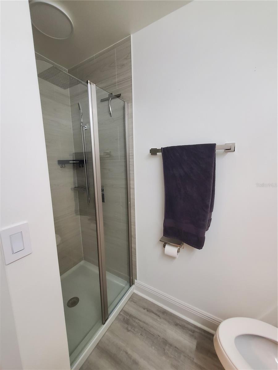 Image 8 of 22 For 202 Bedford Trail 113