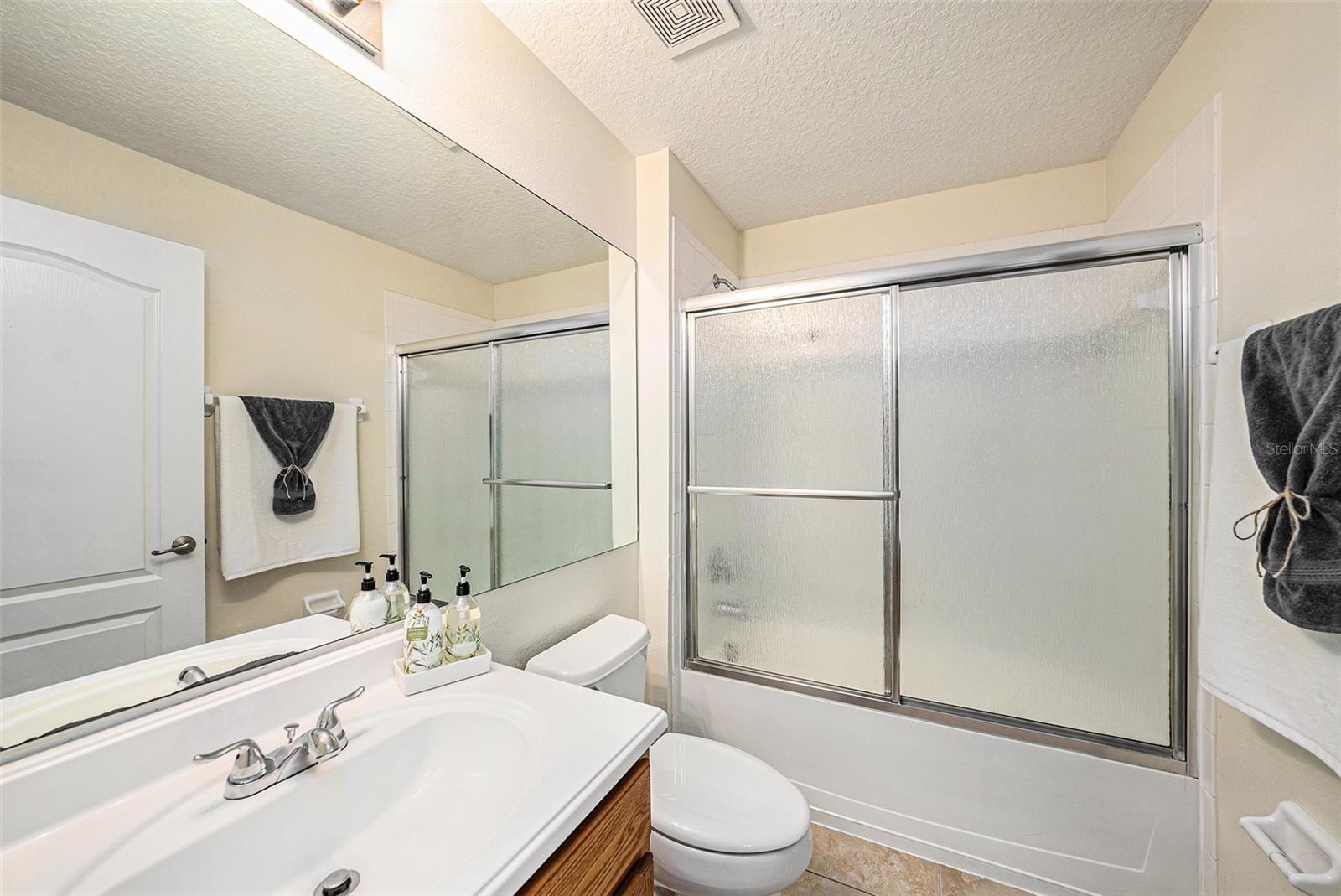 Image 13 of 20 For 7924 Carriage Pointe Drive