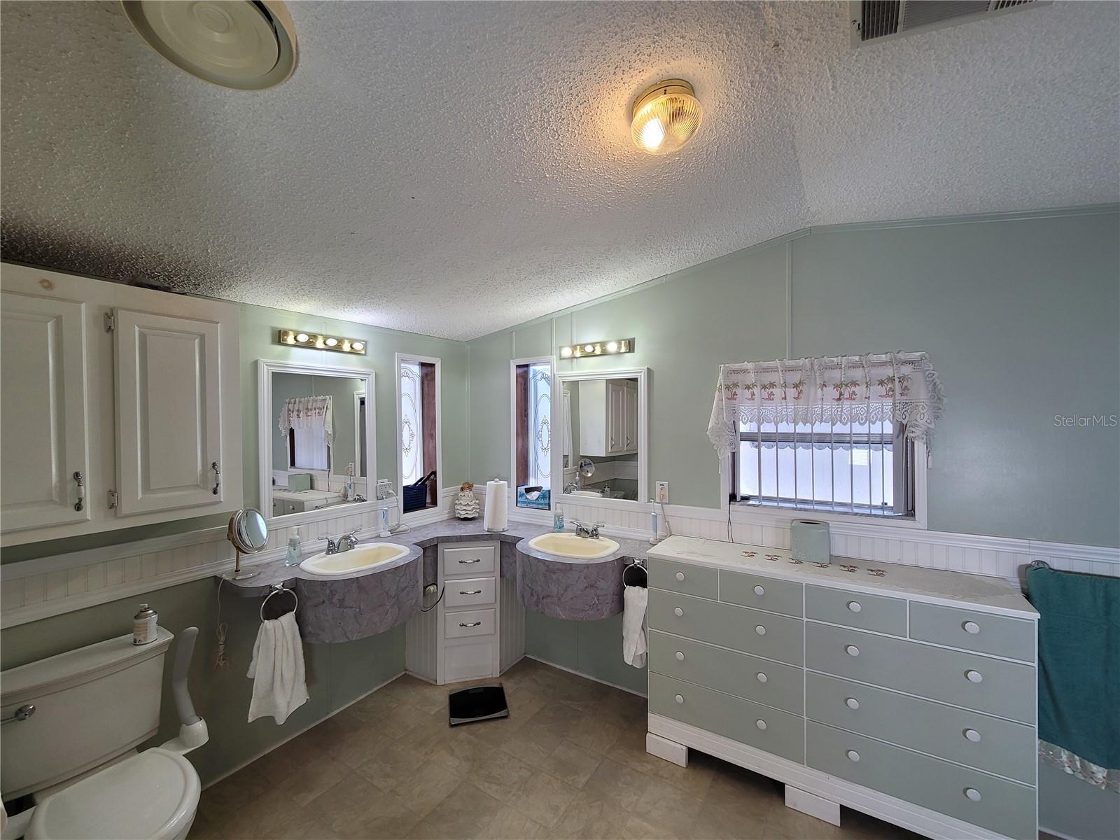 Image 18 of 54 For 37139 Pepper Drive