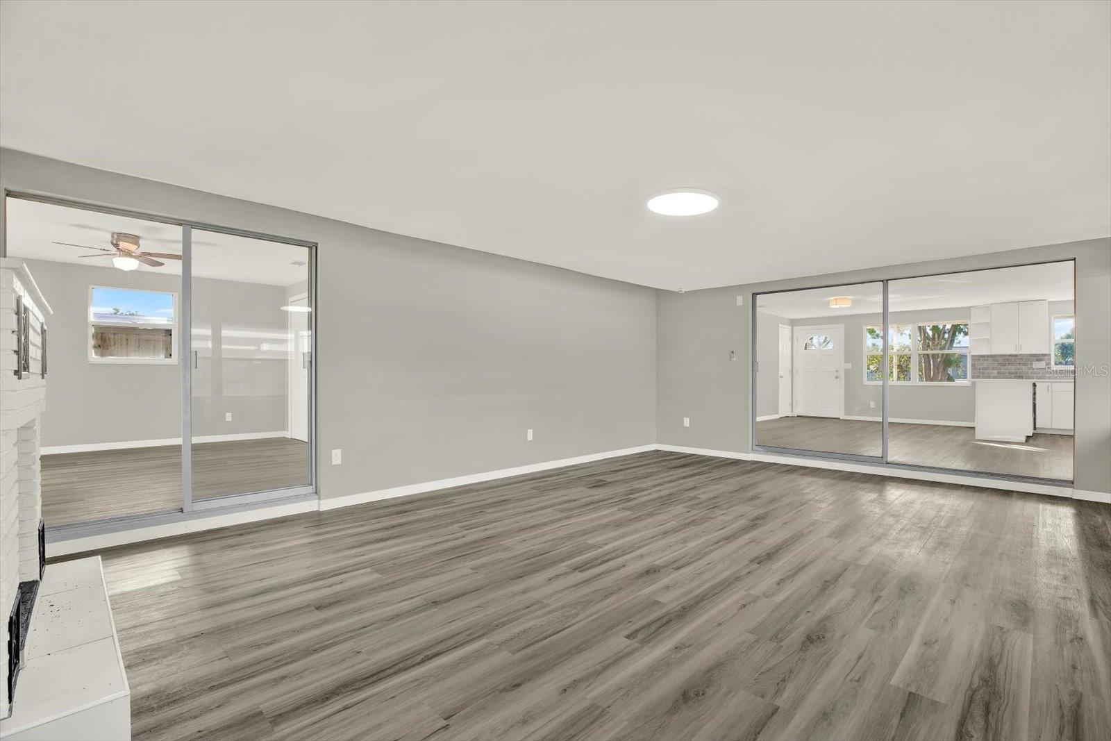 Image 11 of 33 For 8391 76th Avenue