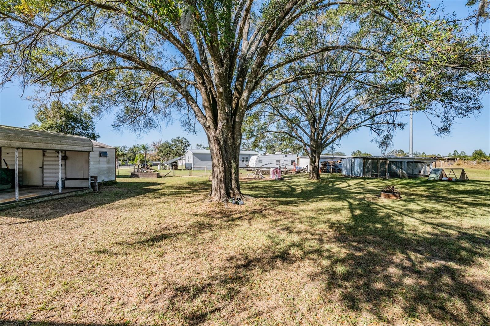 Image 24 of 33 For 9814 Reylinda Avenue