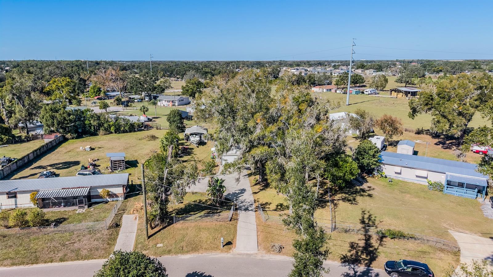 Image 30 of 33 For 9814 Reylinda Avenue