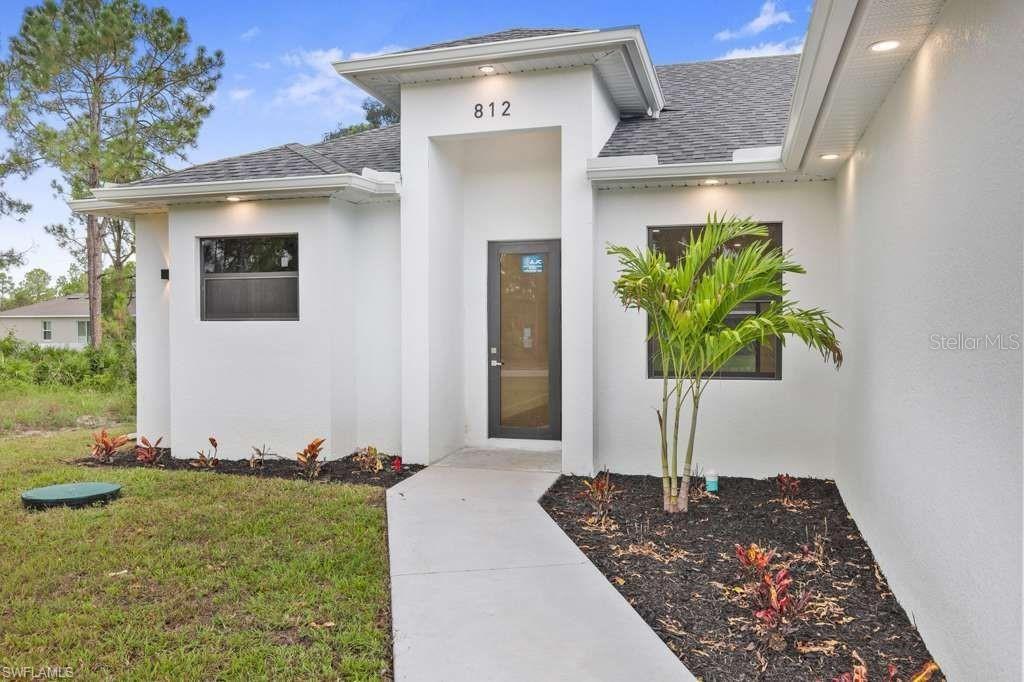 Image 19 of 22 For 812 Homestead Road S