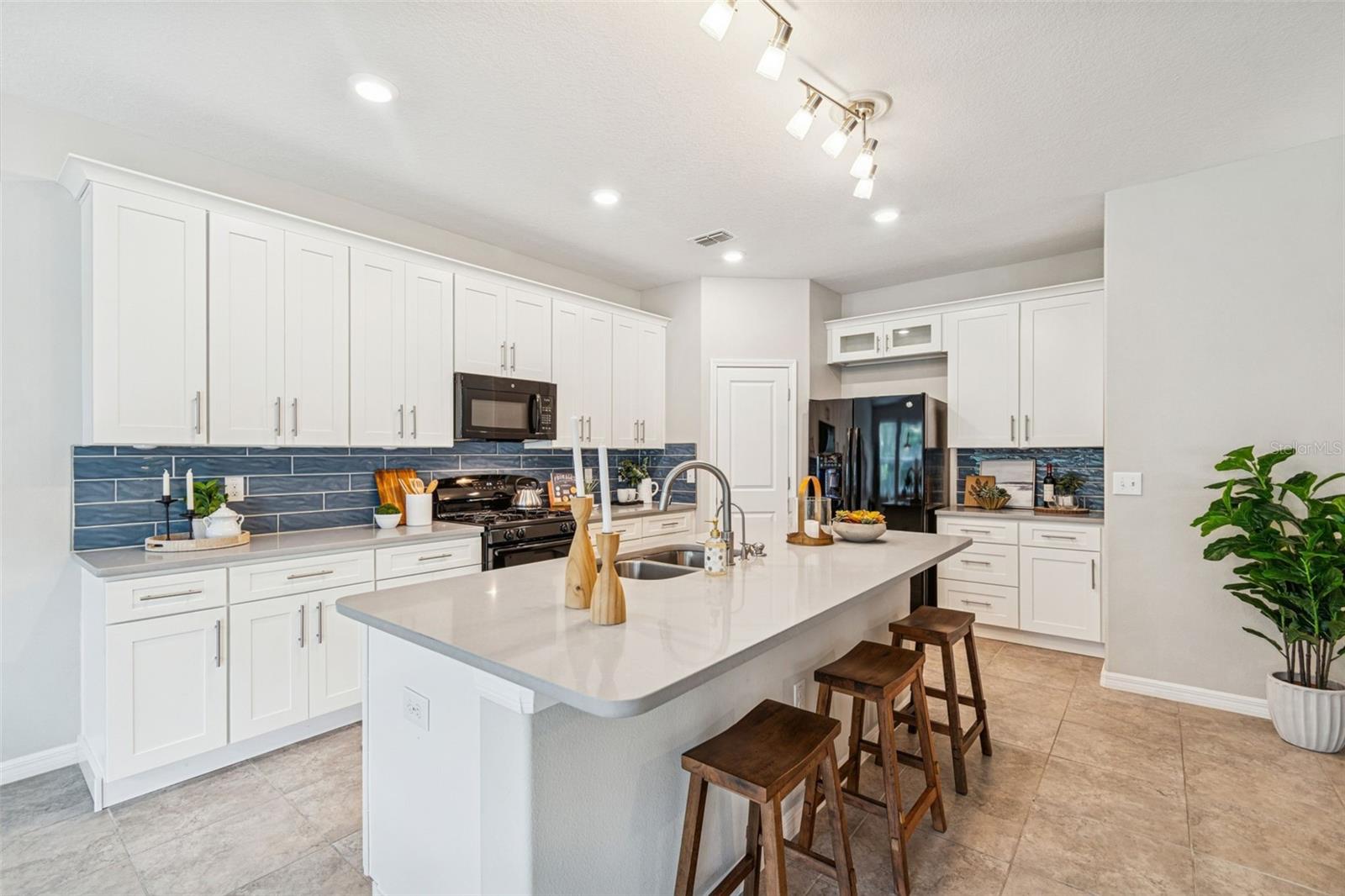 Image 18 of 93 For 21462 Wistful Yearn Drive