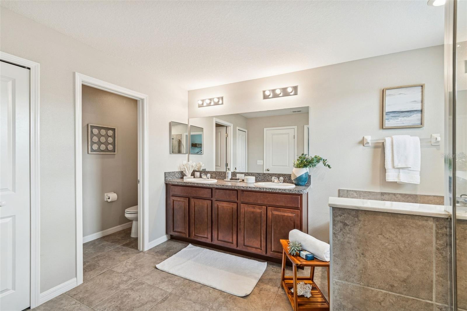 Image 44 of 93 For 21462 Wistful Yearn Drive