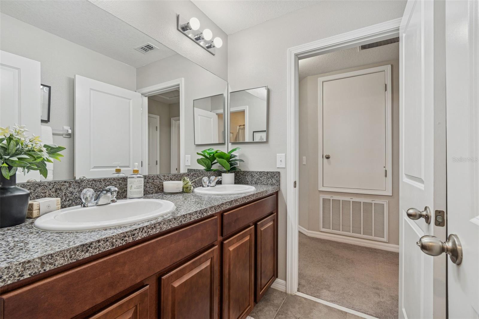 Image 53 of 93 For 21462 Wistful Yearn Drive