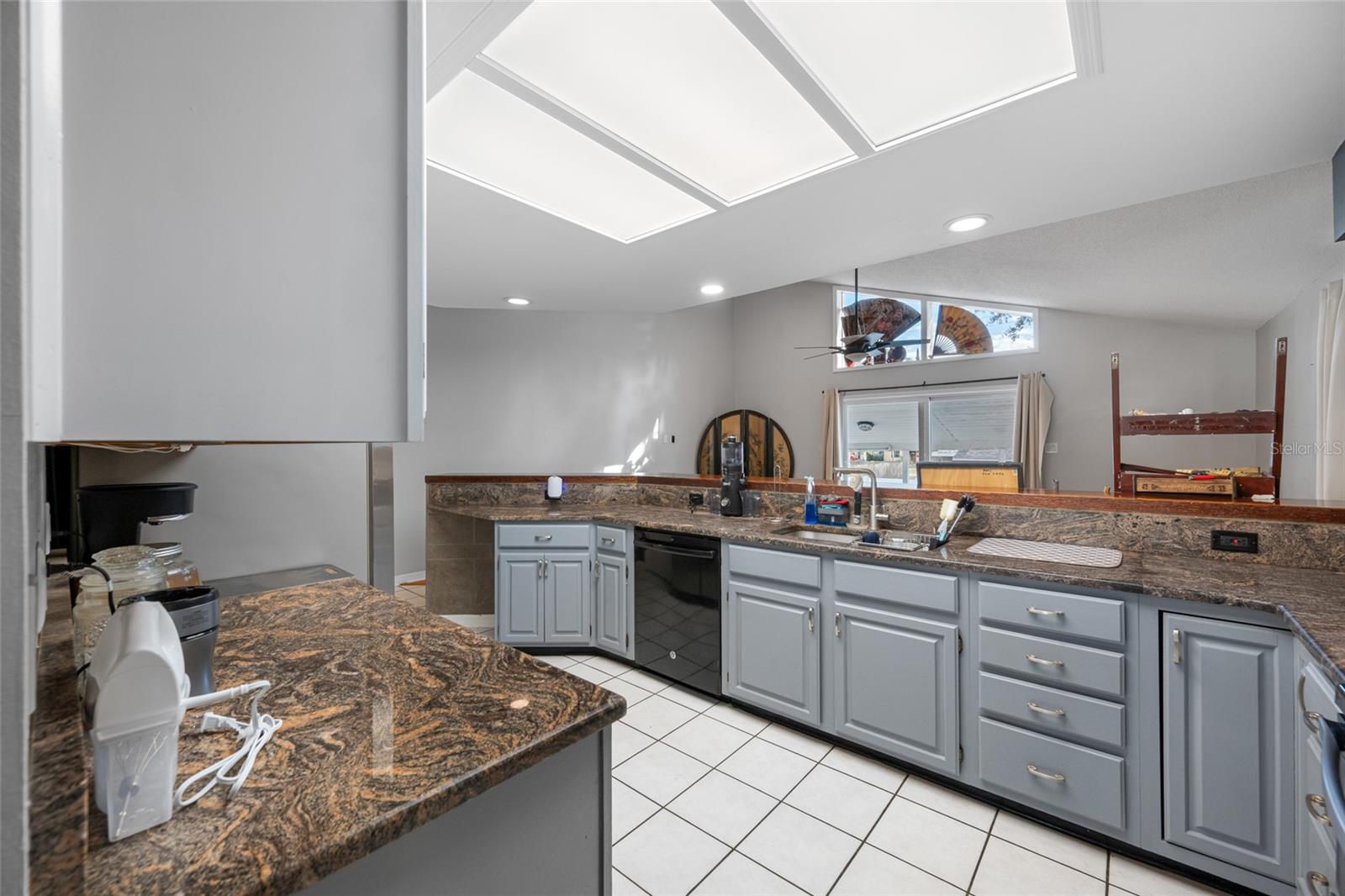 Image 18 of 75 For 756 61st Avenue Ne