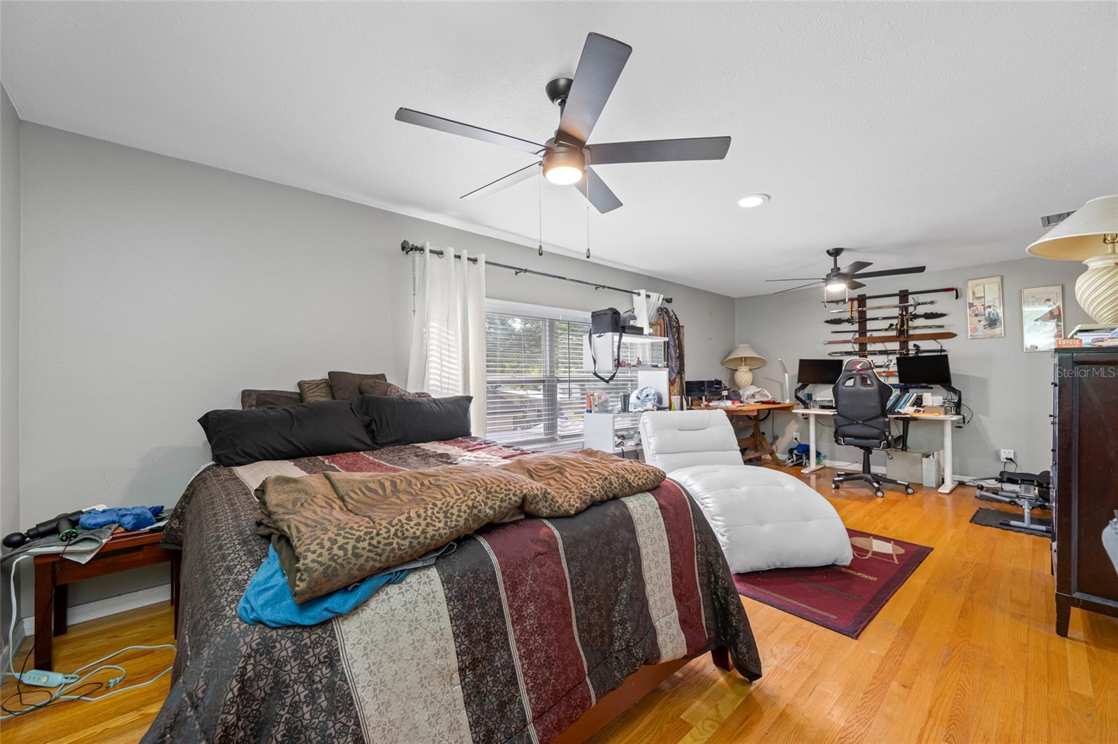 Image 43 of 75 For 756 61st Avenue Ne