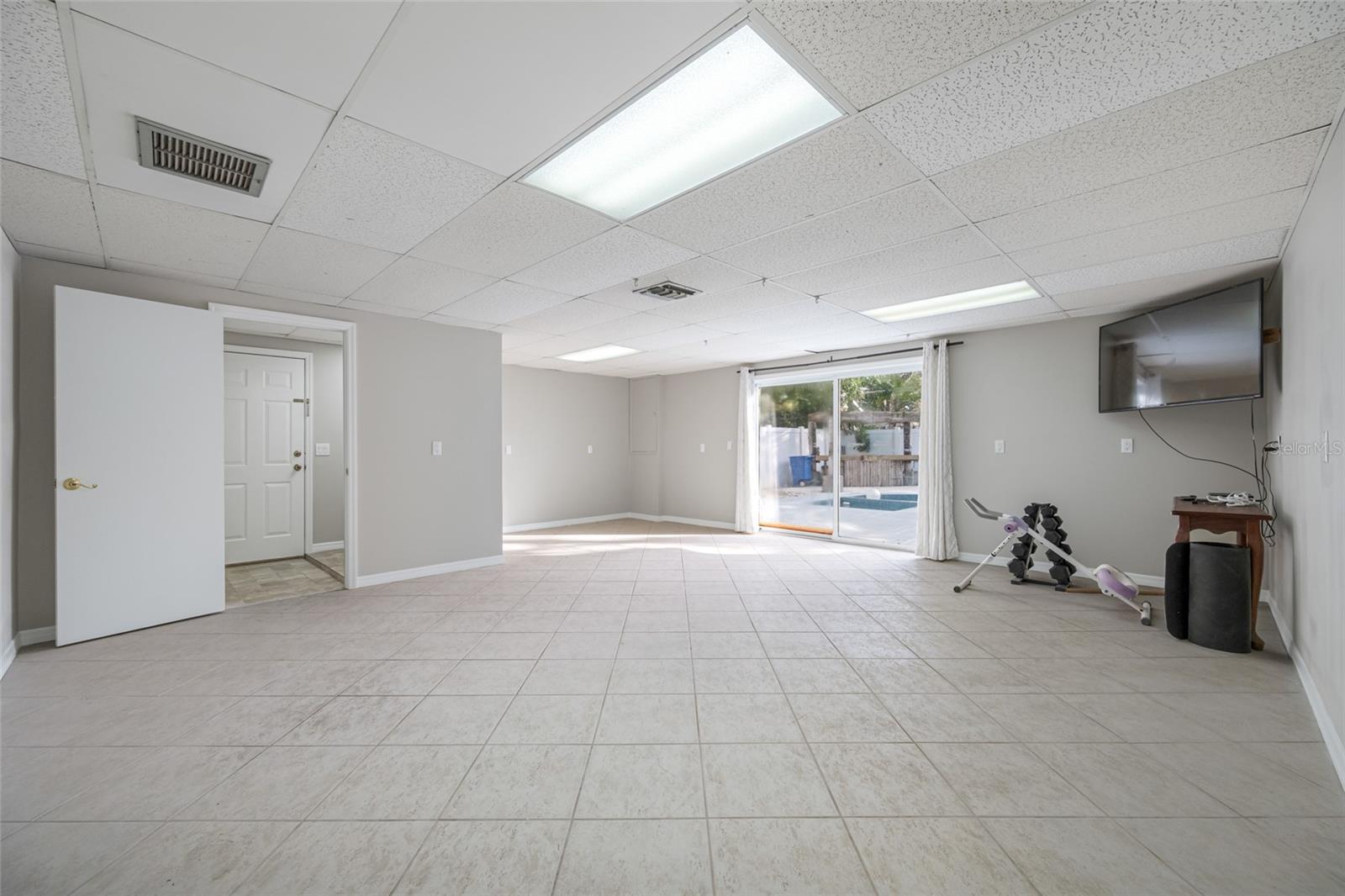 Image 50 of 75 For 756 61st Avenue Ne