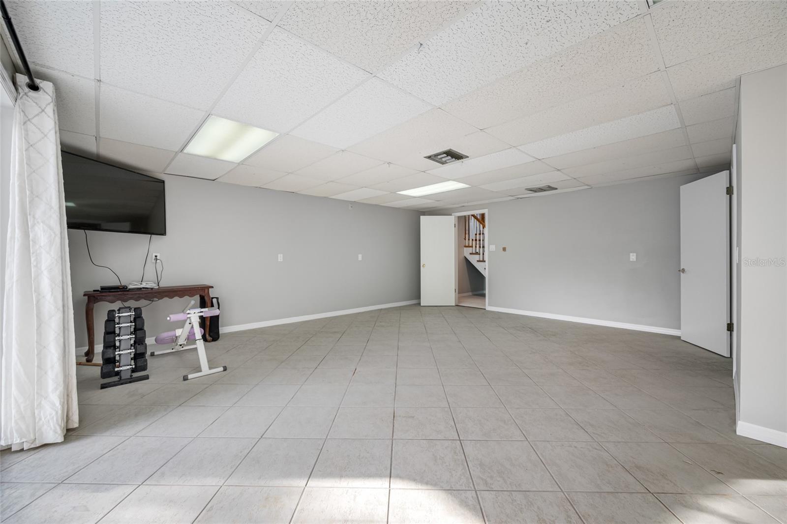 Image 52 of 75 For 756 61st Avenue Ne