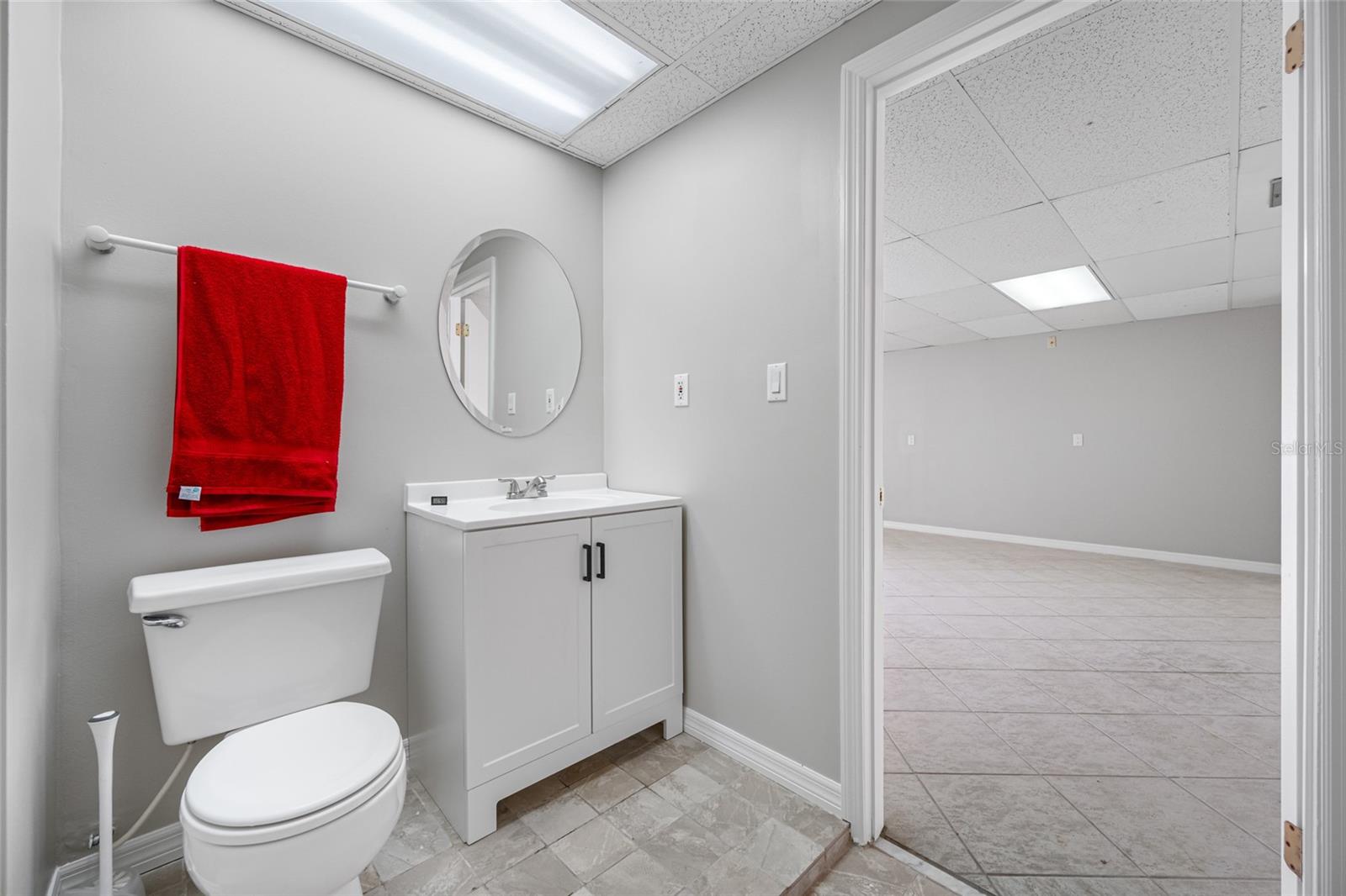 Image 55 of 75 For 756 61st Avenue Ne