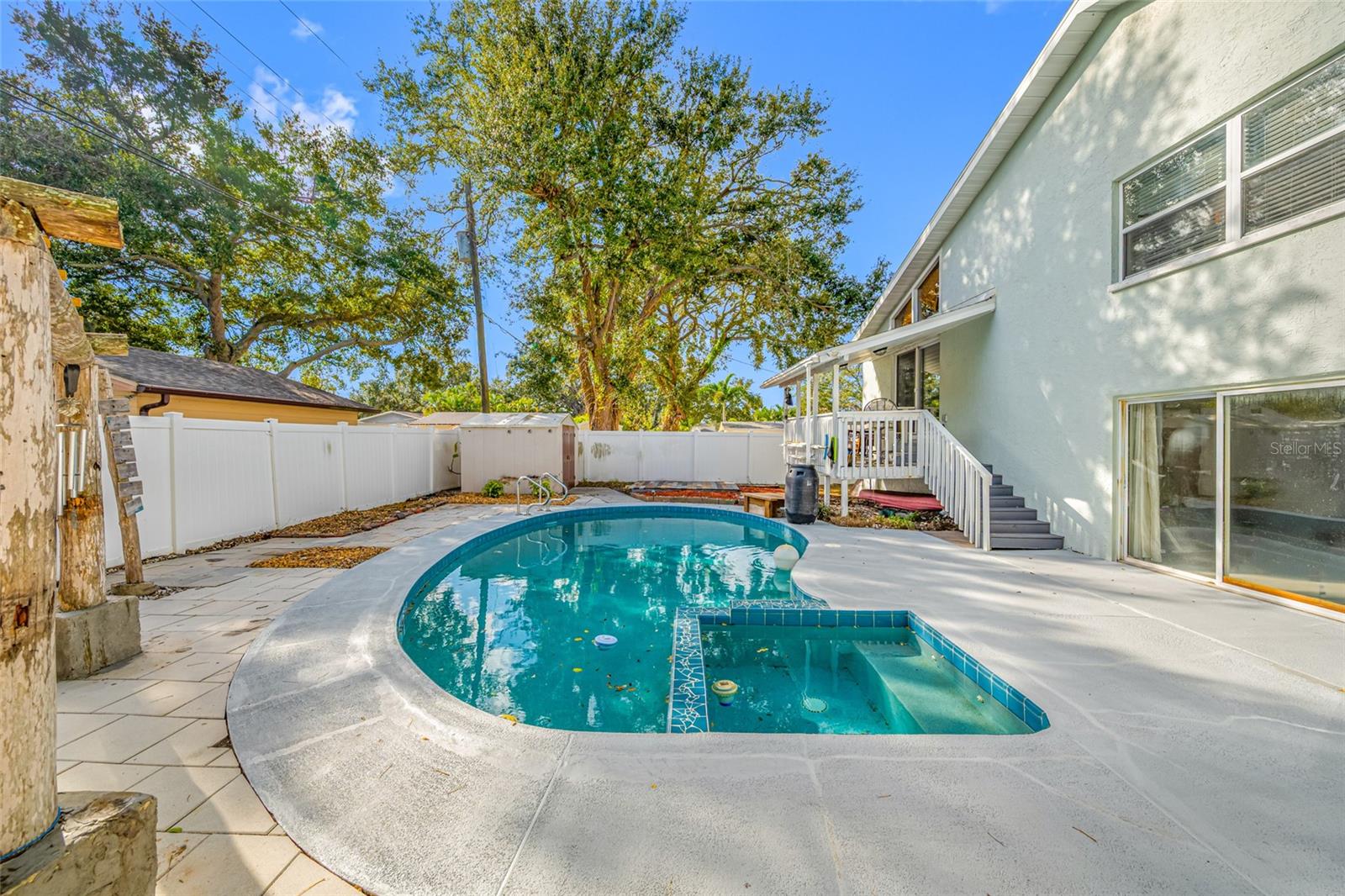 Image 60 of 75 For 756 61st Avenue Ne