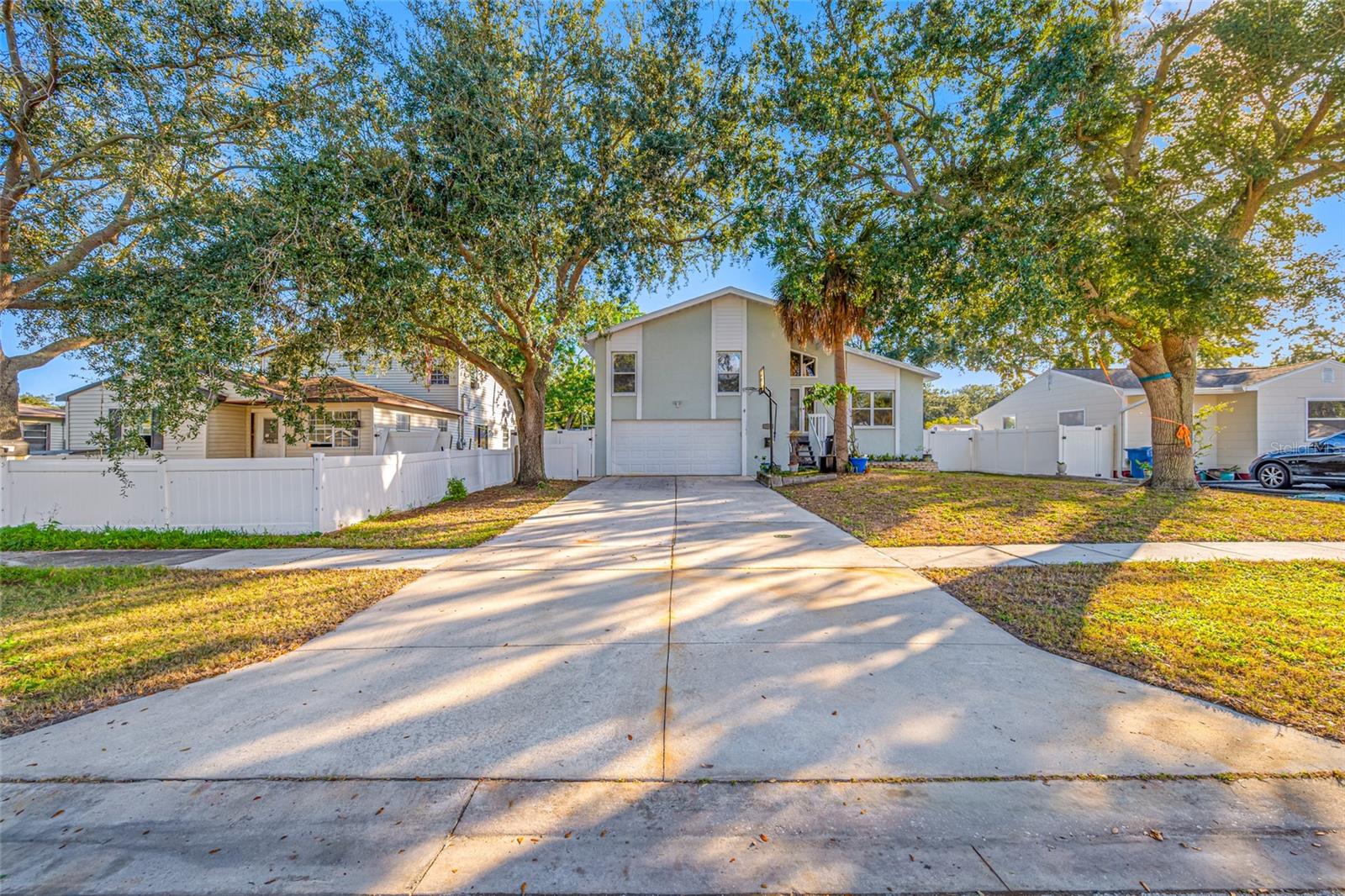 Image 72 of 75 For 756 61st Avenue Ne