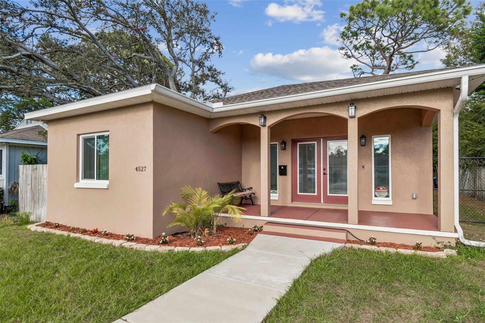 Image 10 of 89 For 4527 Haines Road N