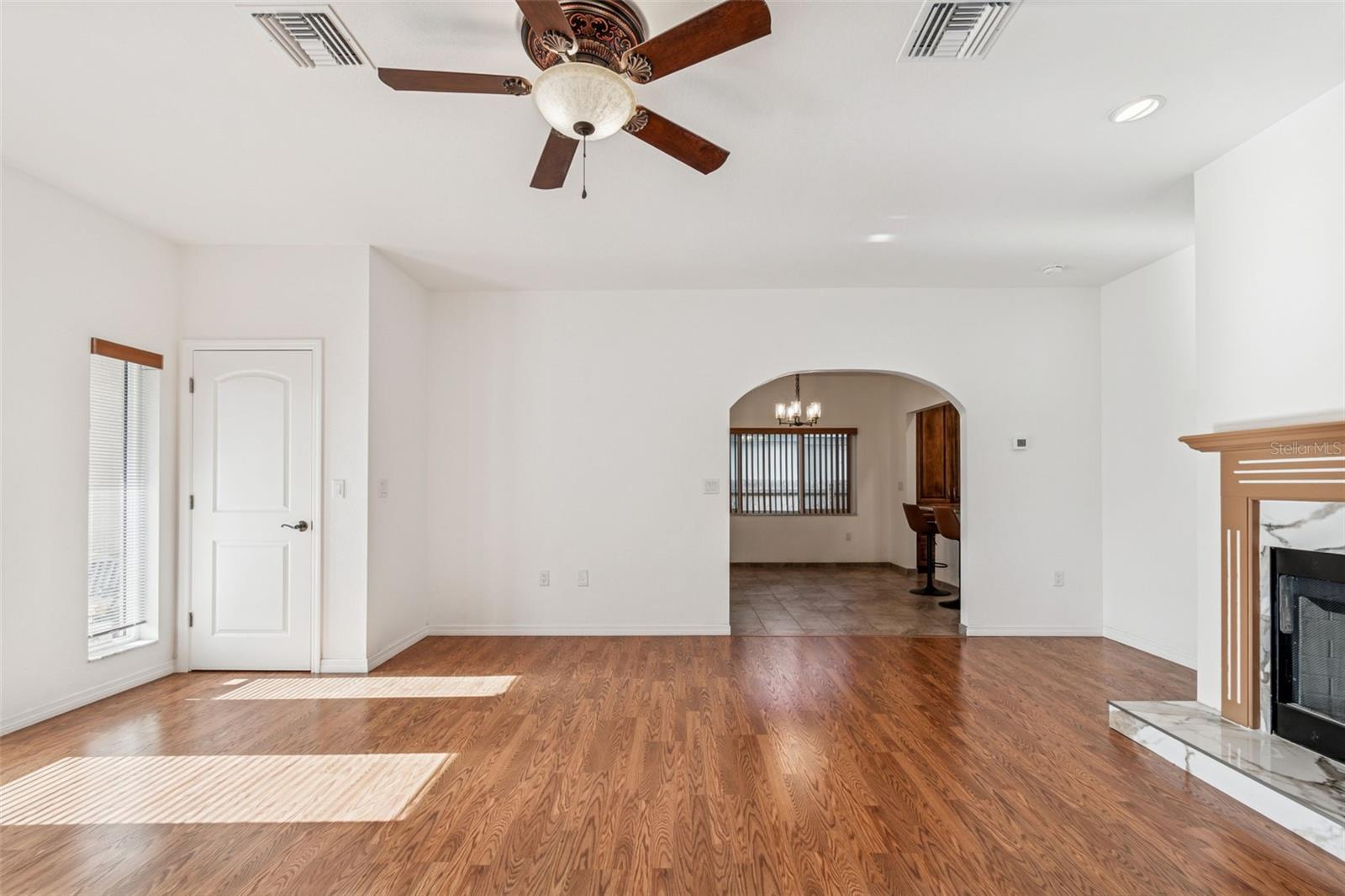 Image 20 of 89 For 4527 Haines Road N